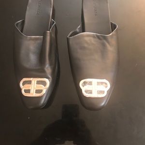 Balenciaga slippers new